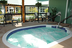 Honeymoon Bay Lodge and Retreat Room2